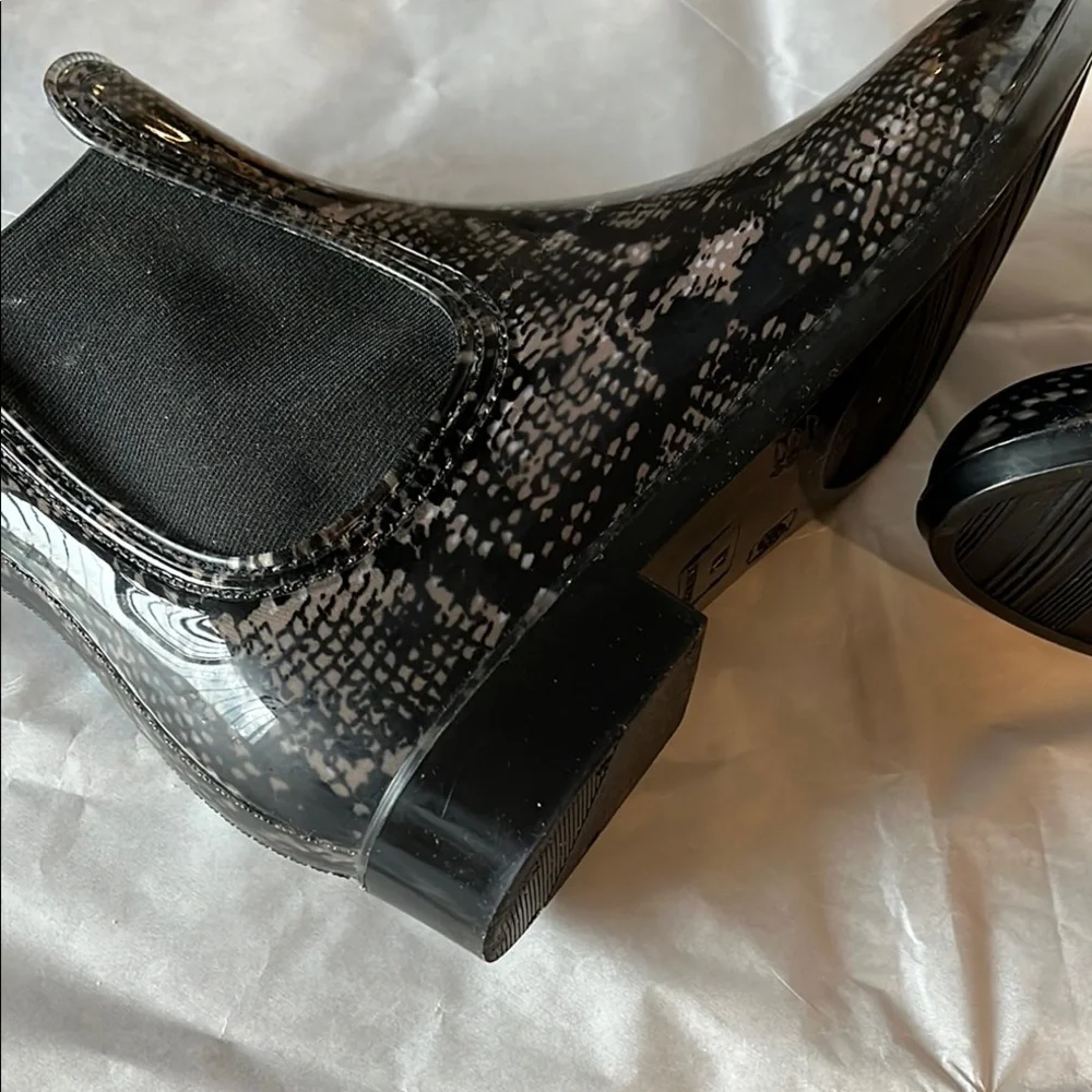INC International‎ Concepts Black Snake Print Rain Boots